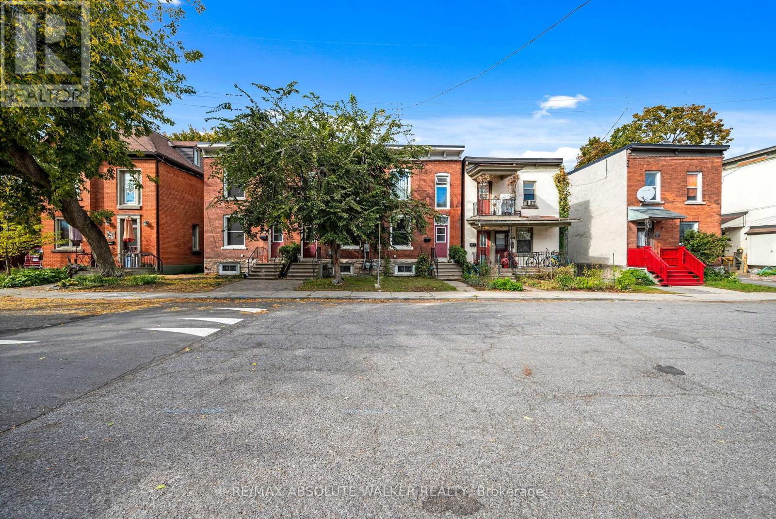 141 Primrose Avenue, Ottawa, Ontario  K1R 6M4 - Photo 3 - X13076850