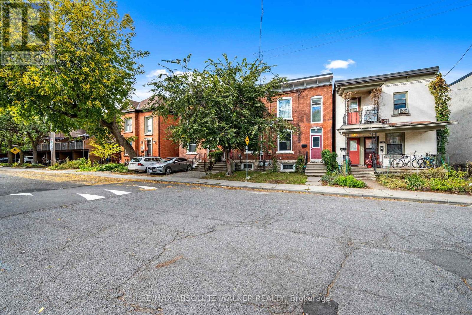 141 Primrose Avenue, Ottawa, Ontario  K1R 6M4 - Photo 4 - X13076850