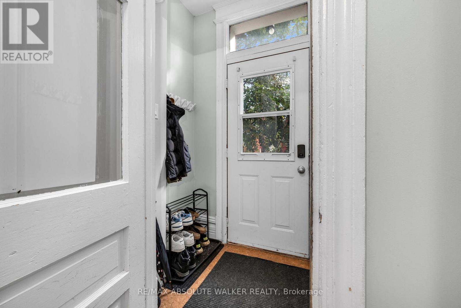 141 Primrose Avenue, Ottawa, Ontario  K1R 6M4 - Photo 6 - X13076850