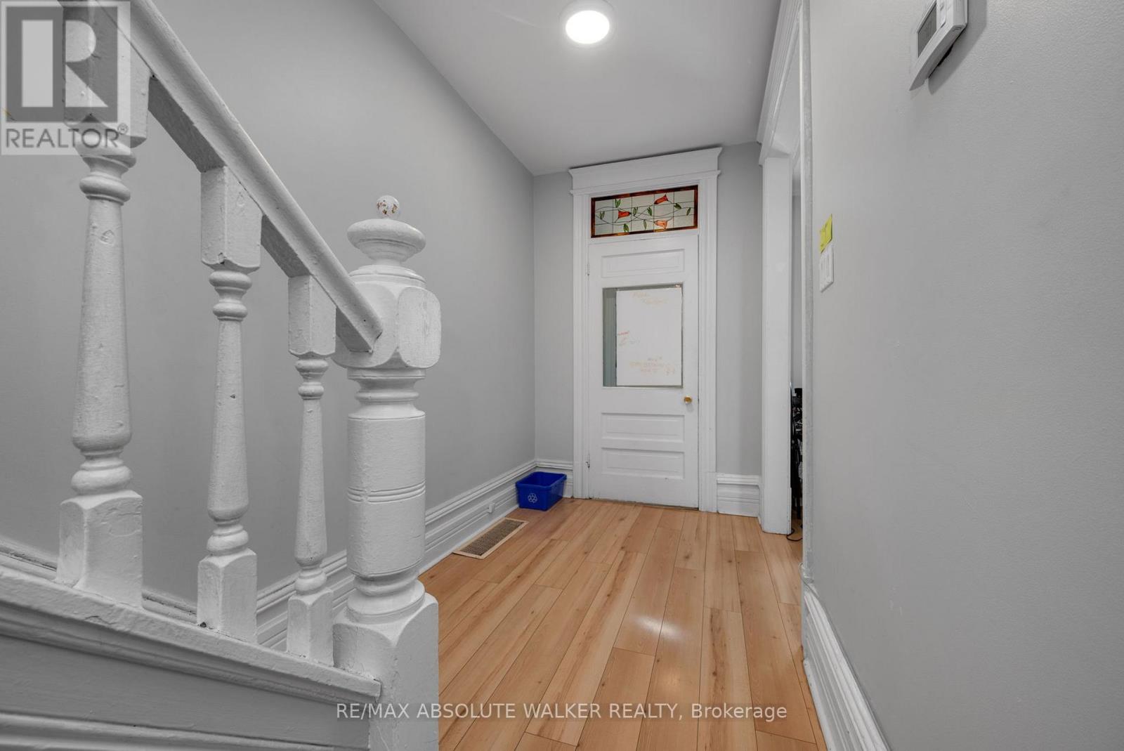 141 Primrose Avenue, Ottawa, Ontario  K1R 6M4 - Photo 7 - X13076850