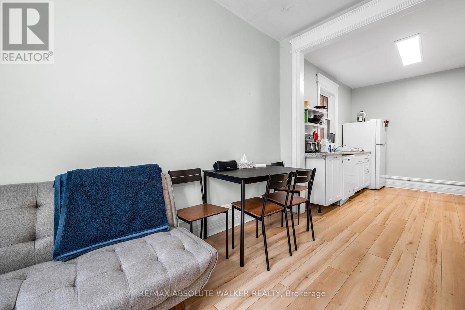 141 Primrose Avenue, Ottawa, Ontario  K1R 6M4 - Photo 8 - X13076850