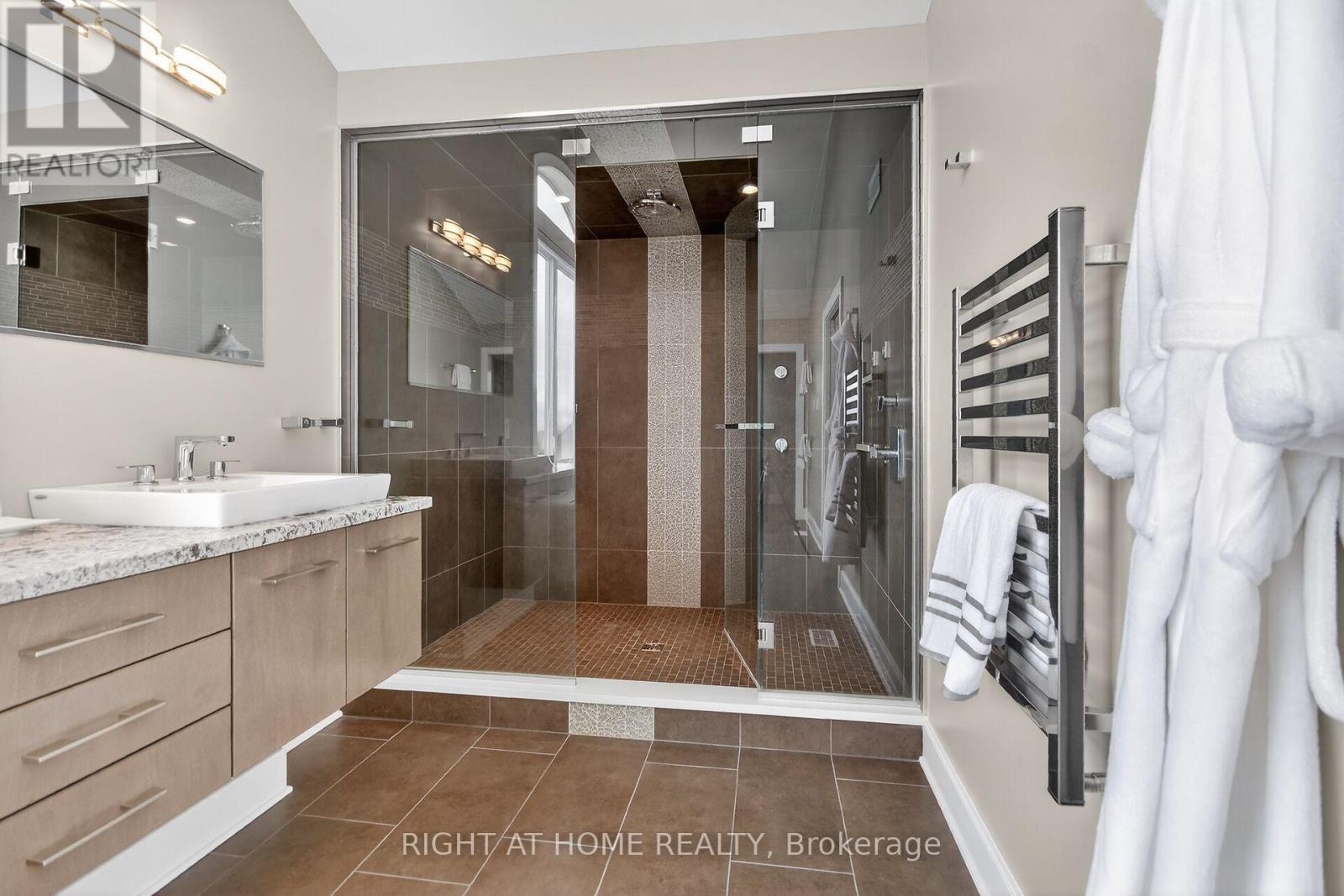 105 Ravenview Way, Ottawa, Ontario  K2W 0E2 - Photo 27 - X13080614