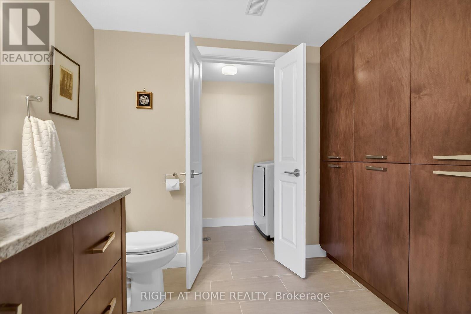 105 Ravenview Way, Ottawa, Ontario  K2W 0E2 - Photo 38 - X13080614