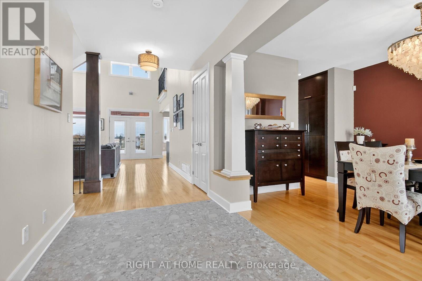 105 Ravenview Way, Ottawa, Ontario  K2W 0E2 - Photo 4 - X13080614