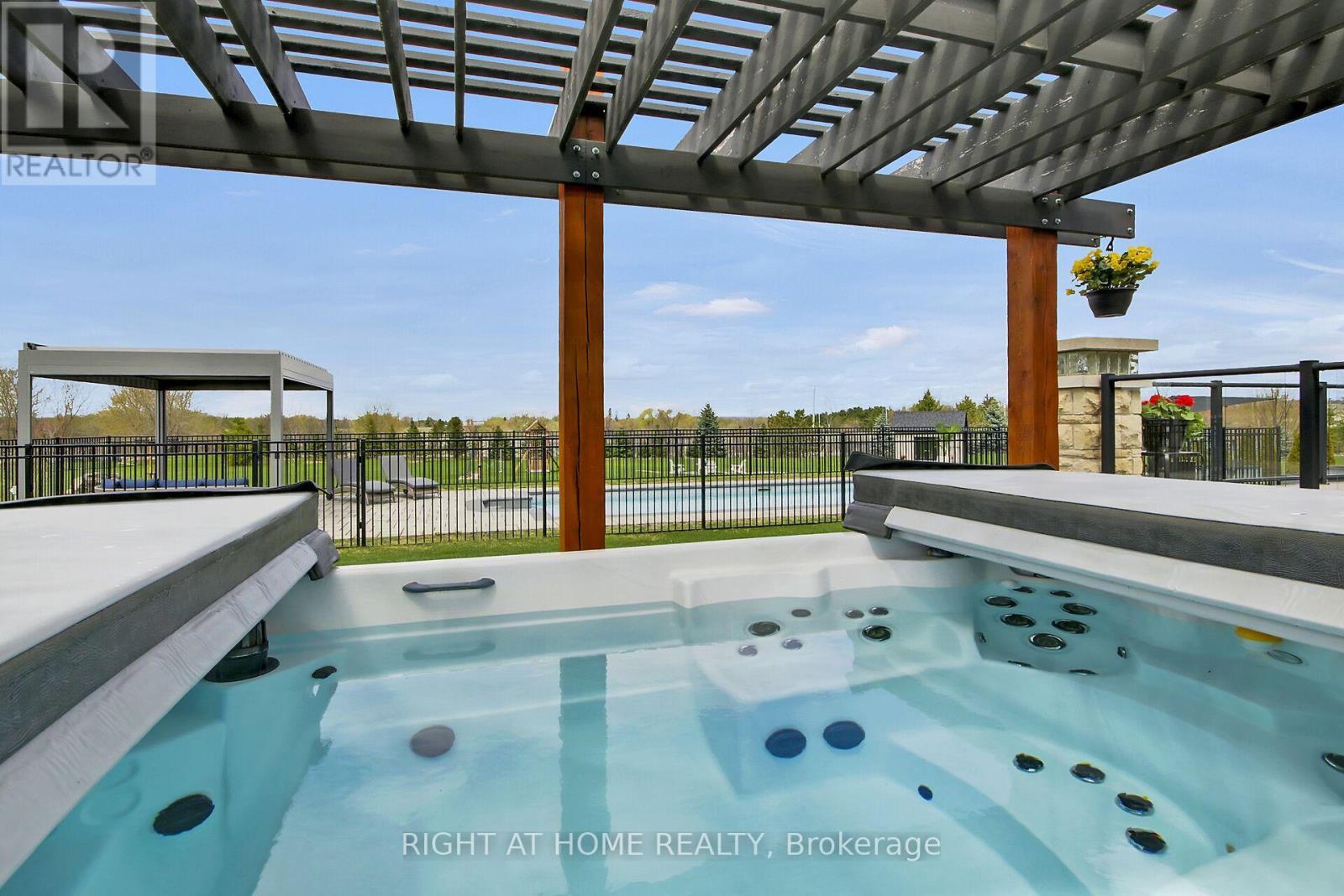105 Ravenview Way, Ottawa, Ontario  K2W 0E2 - Photo 44 - X13080614