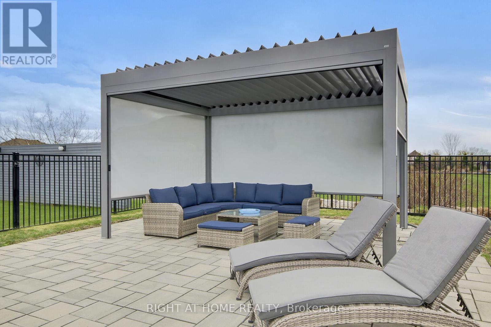 105 Ravenview Way, Ottawa, Ontario  K2W 0E2 - Photo 45 - X13080614