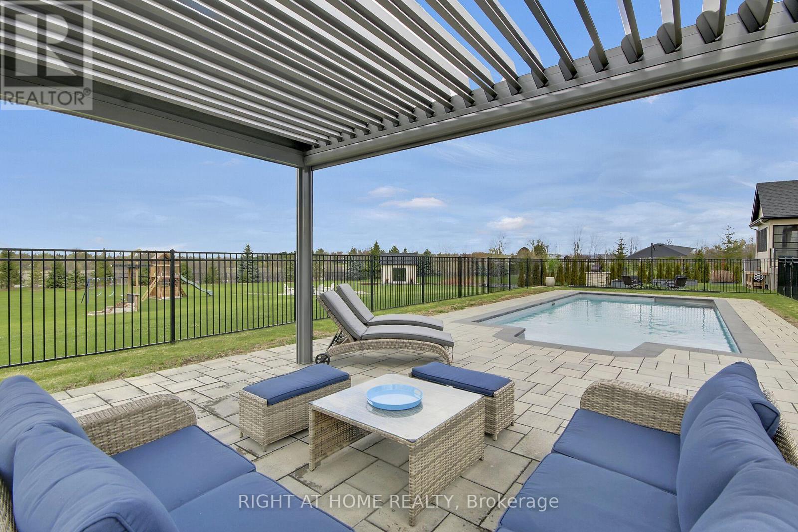 105 Ravenview Way, Ottawa, Ontario  K2W 0E2 - Photo 46 - X13080614