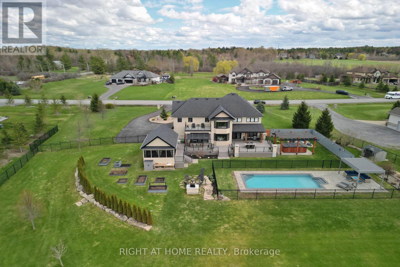 105 Ravenview Way, Ottawa, Ontario  K2W 0E2 - Photo 50 - X13080614