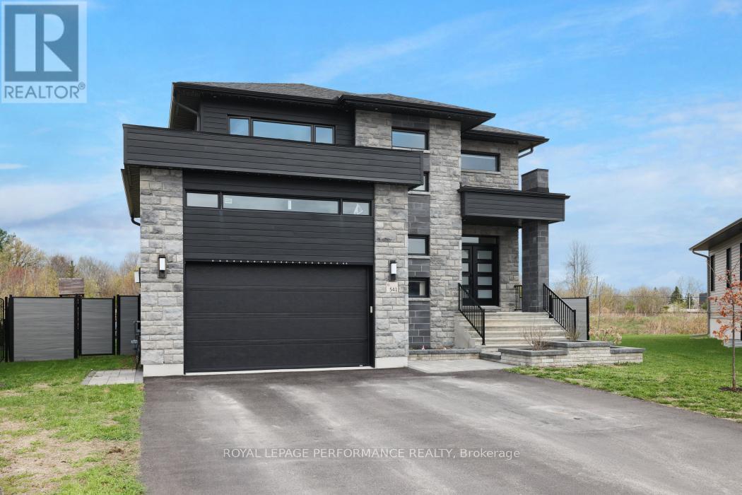 541 Barrage Street, Casselman, Ontario  K0A 1M0 - Photo 2 - X13081212