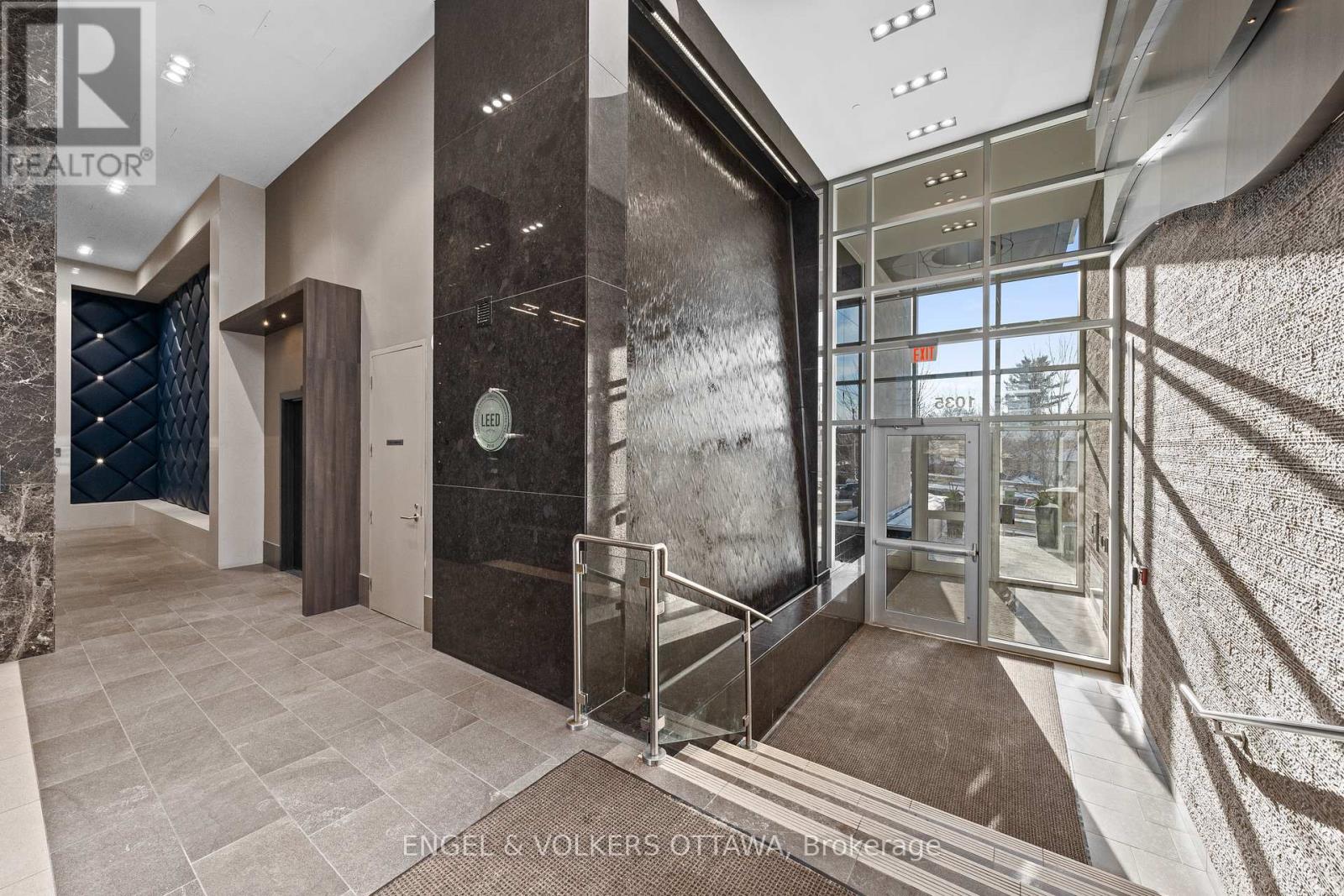 110 - 1035 Bank Street, Ottawa, Ontario  K1S 5K3 - Photo 3 - X13081610