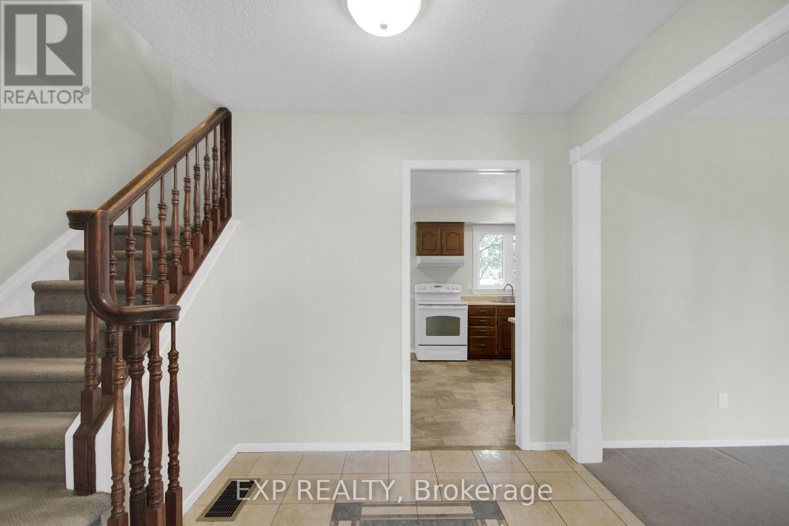 13 Shanel Place, Ottawa, Ontario  K2J 1C3 - Photo 8 - X13082316