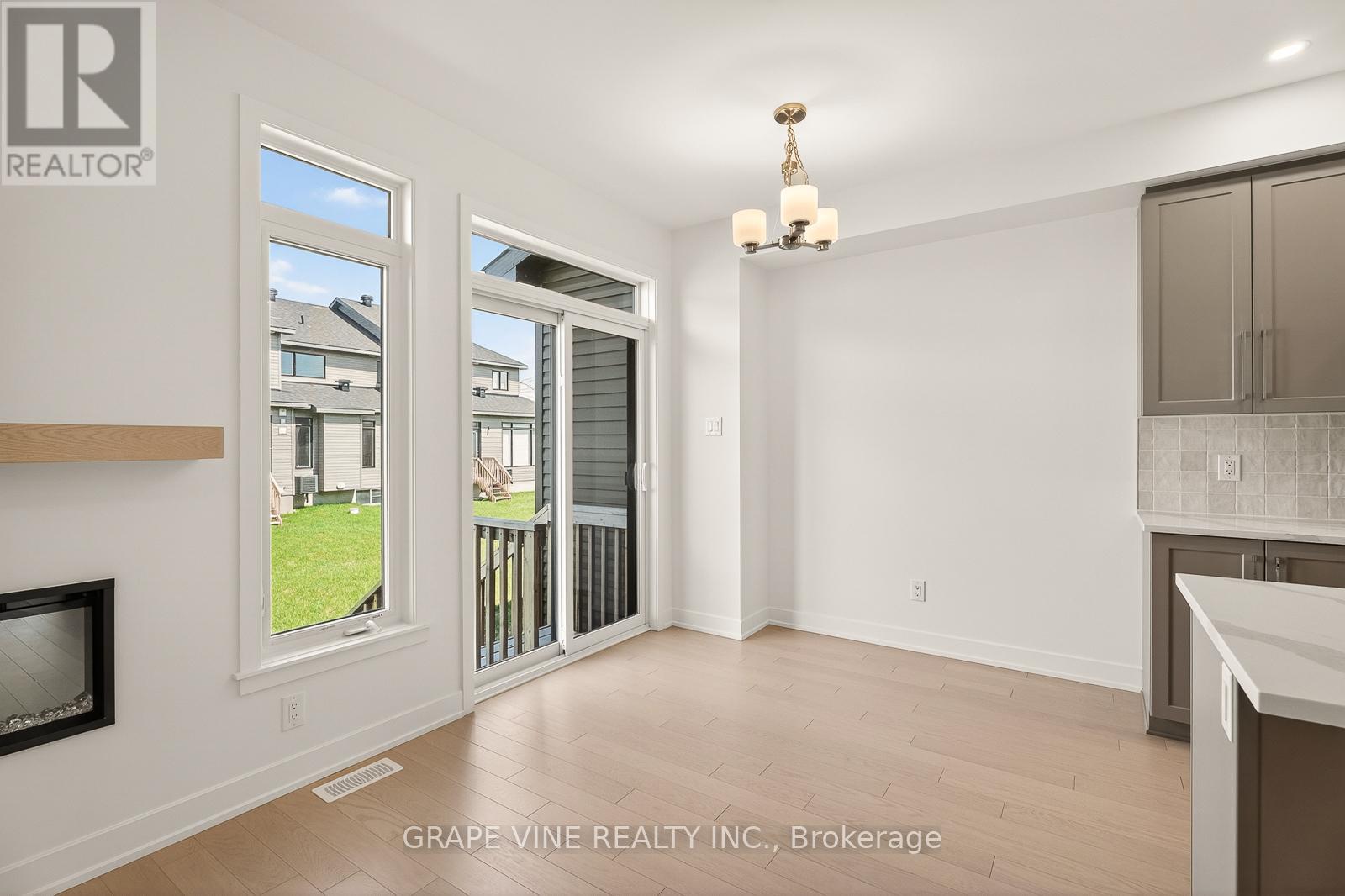93 San Felice Circle, Ottawa, Ontario  K2S 2R9 - Photo 17 - X13082876
