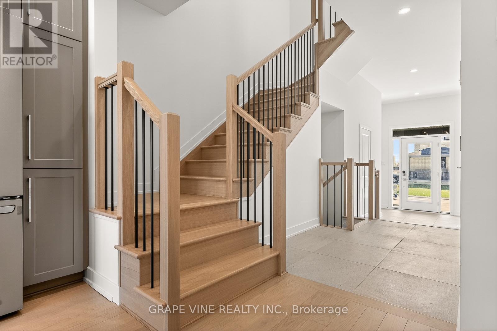 93 San Felice Circle, Ottawa, Ontario  K2S 2R9 - Photo 19 - X13082876