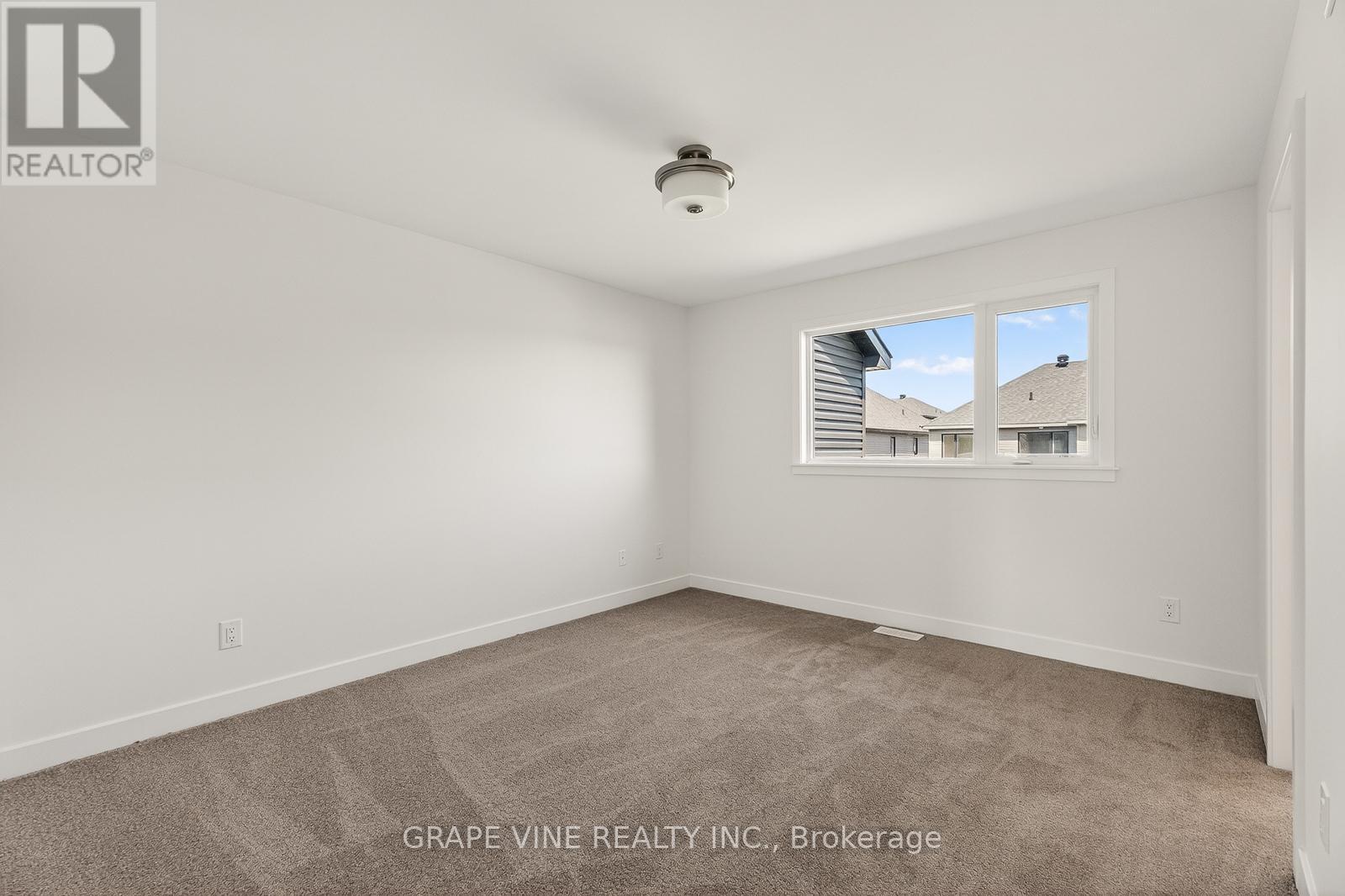 93 San Felice Circle, Ottawa, Ontario  K2S 2R9 - Photo 20 - X13082876