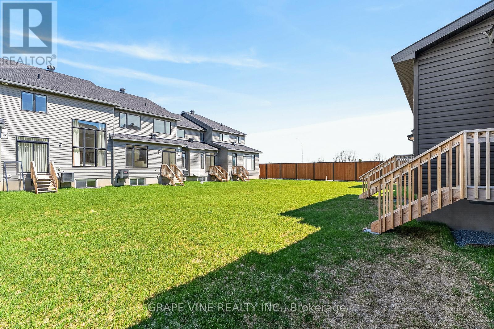 93 San Felice Circle, Ottawa, Ontario  K2S 2R9 - Photo 34 - X13082876