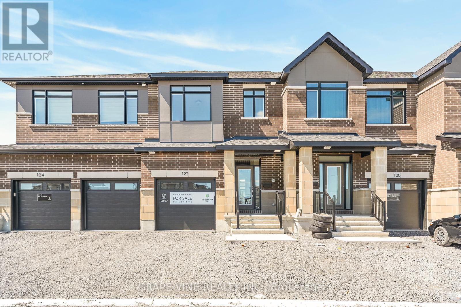 122 SAN FELICE CIRCLE, Ottawa, Ontario