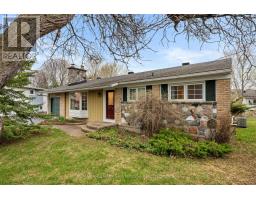 11 SPRINGDALE CRESCENT, Ottawa, Ontario