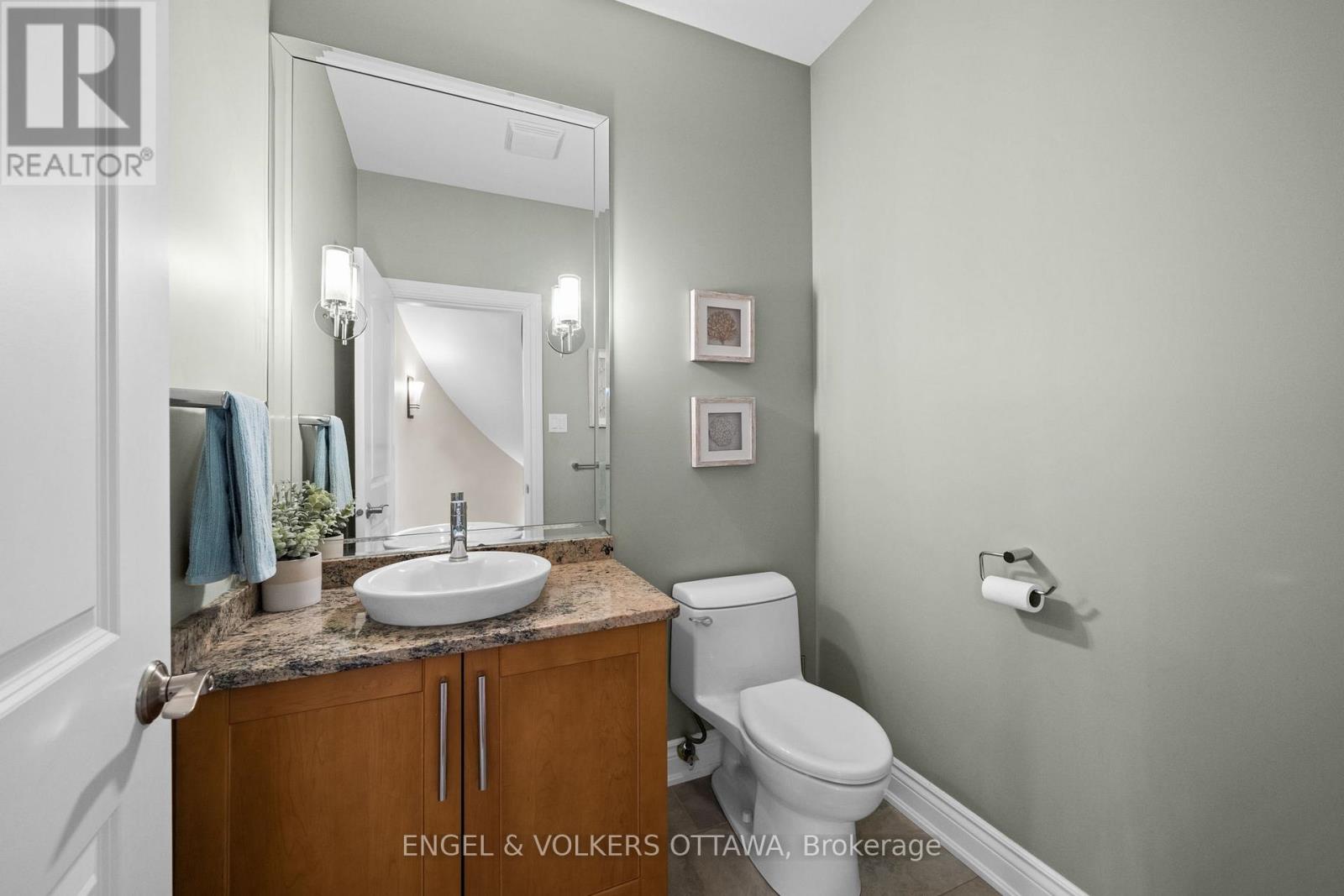 6842 South Village Drive, Ottawa, Ontario  K4P 0A5 - Photo 11 - X13084944