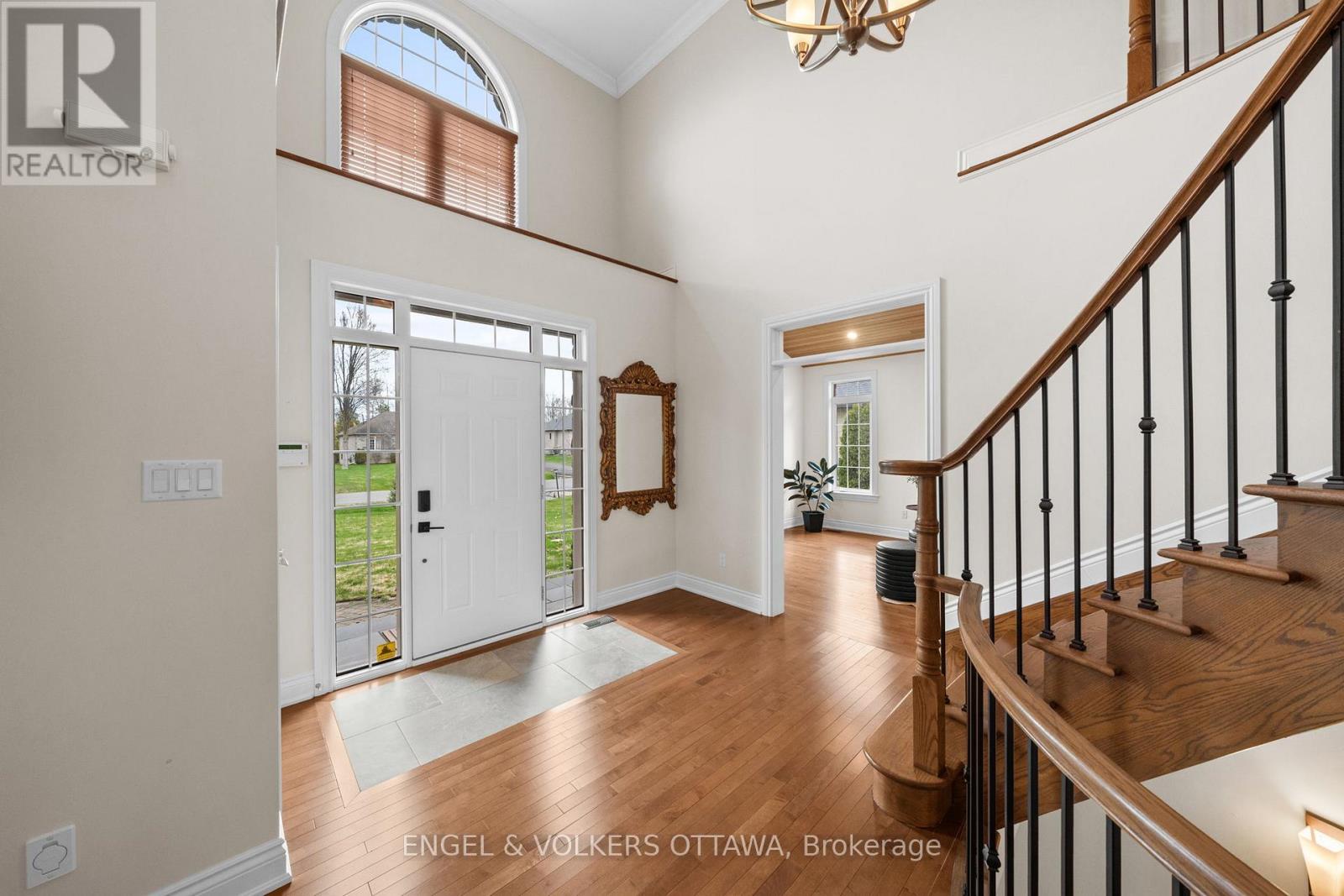 6842 South Village Drive, Ottawa, Ontario  K4P 0A5 - Photo 4 - X13084944