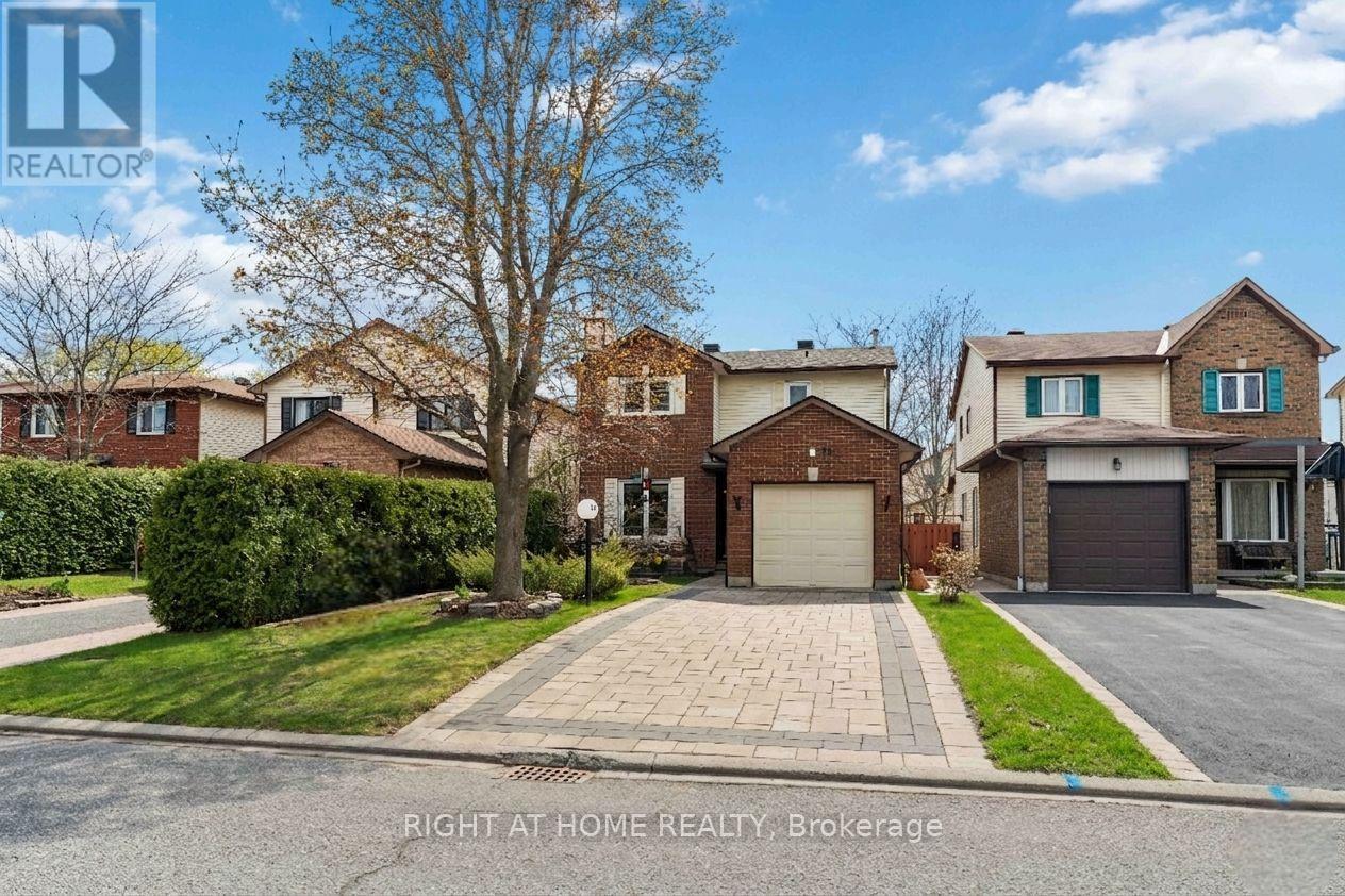 26 DENHAM WAY, Ottawa, Ontario