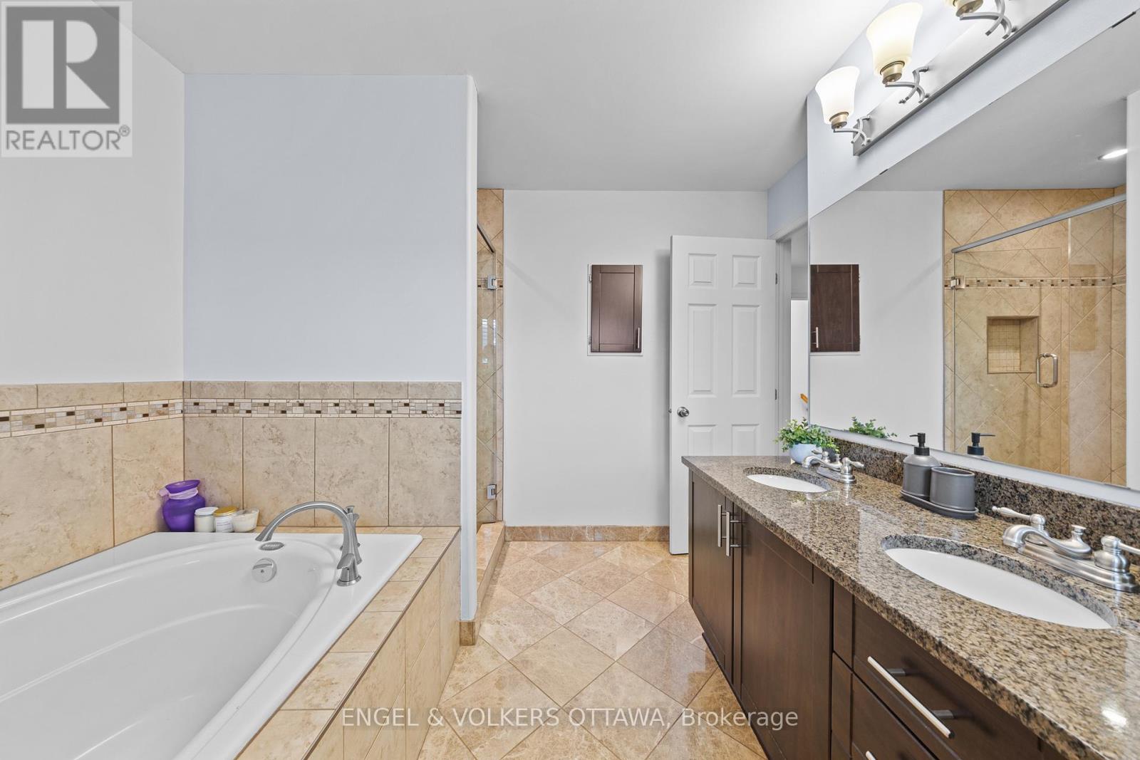 57 Newcastle Avenue, Ottawa, Ontario  K2K 3B5 - Photo 24 - X13085808
