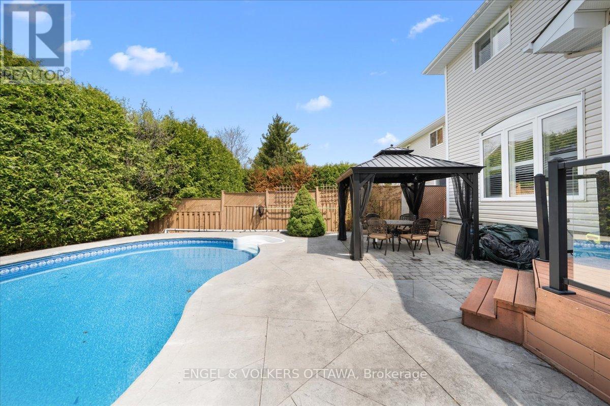 57 Newcastle Avenue, Ottawa, Ontario  K2K 3B5 - Photo 37 - X13085808