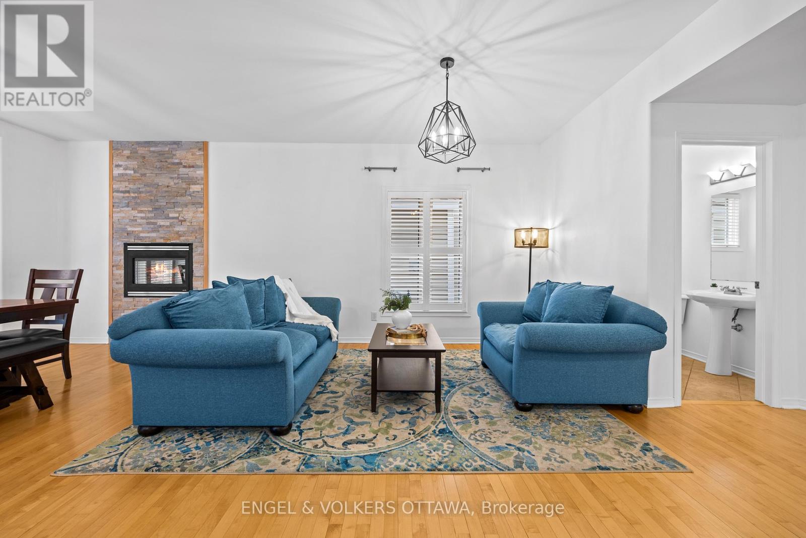 57 Newcastle Avenue, Ottawa, Ontario  K2K 3B5 - Photo 8 - X13085808