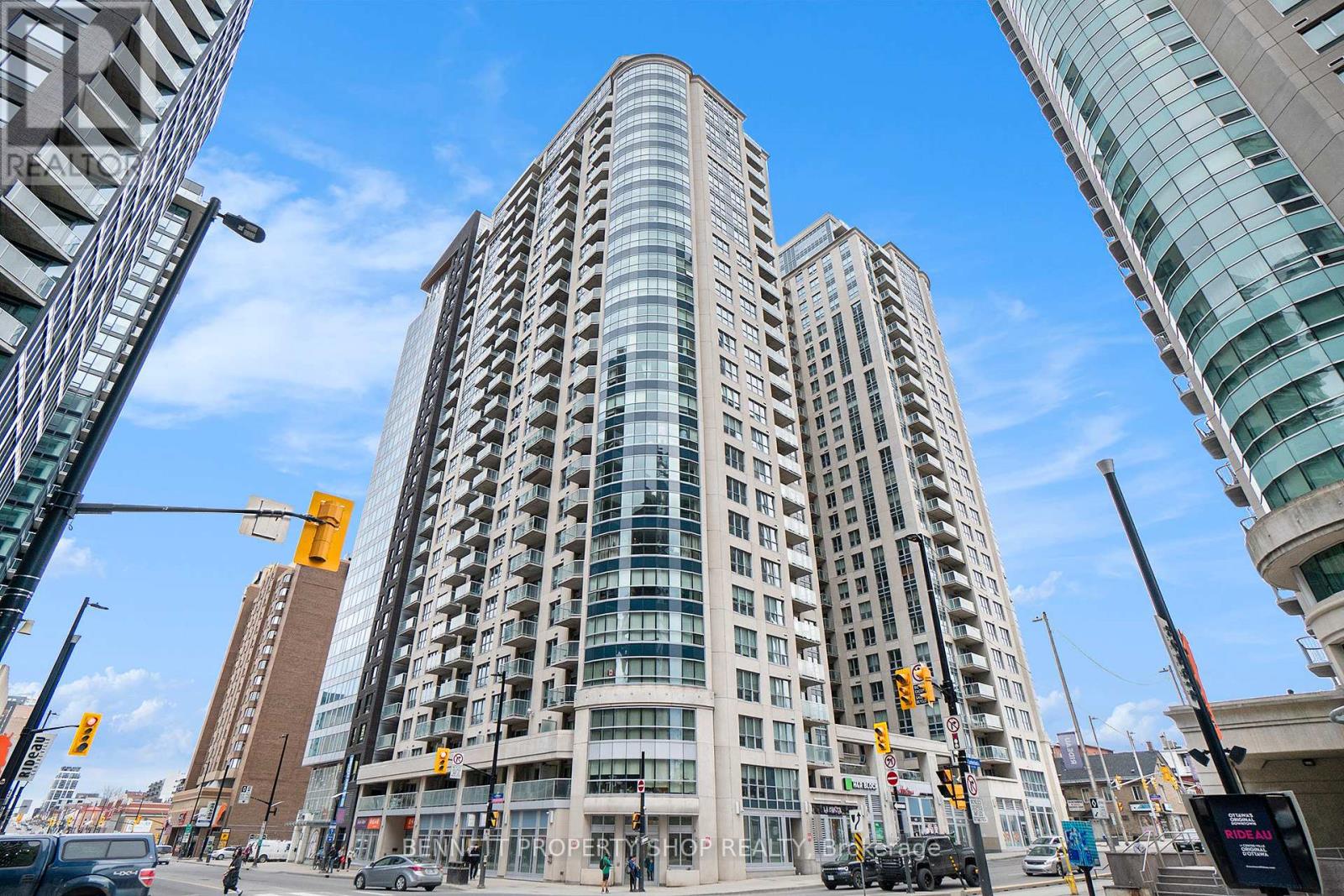 807 - 242 RIDEAU STREET, Ottawa, Ontario