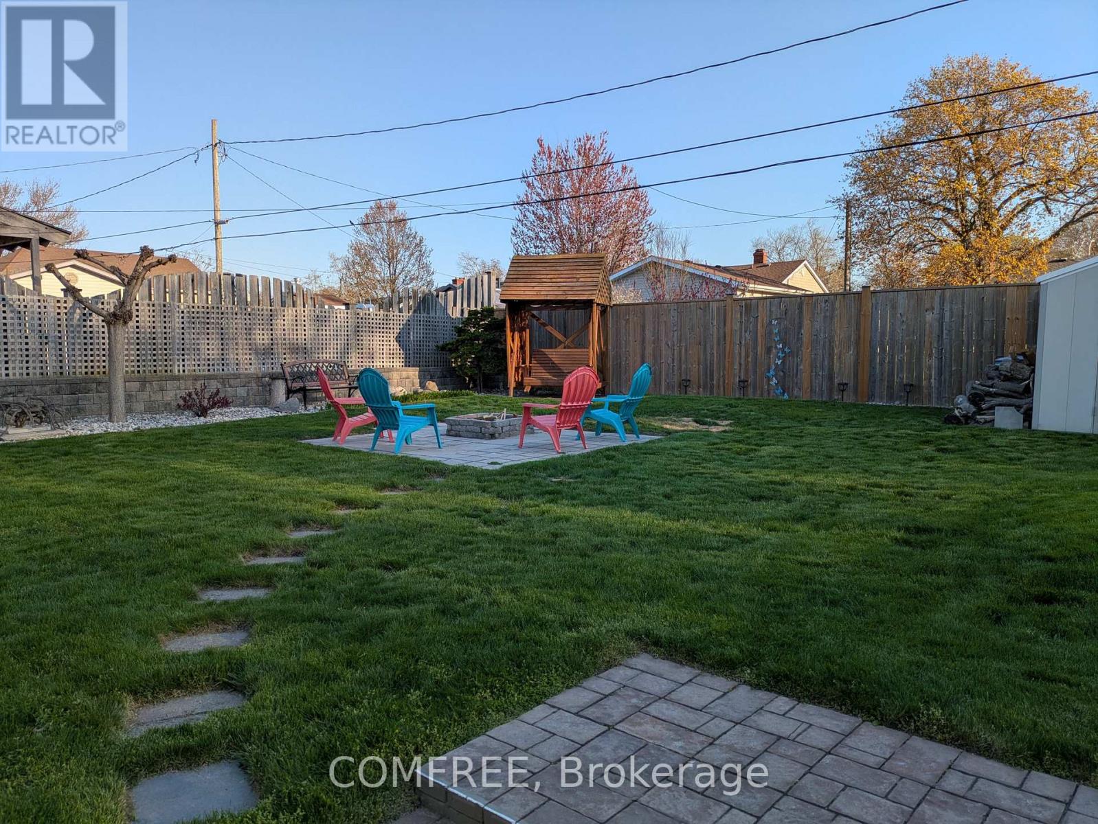 21 Seacliff Drive W, Leamington, Ontario  N8H 2L5 - Photo 6 - X13087002