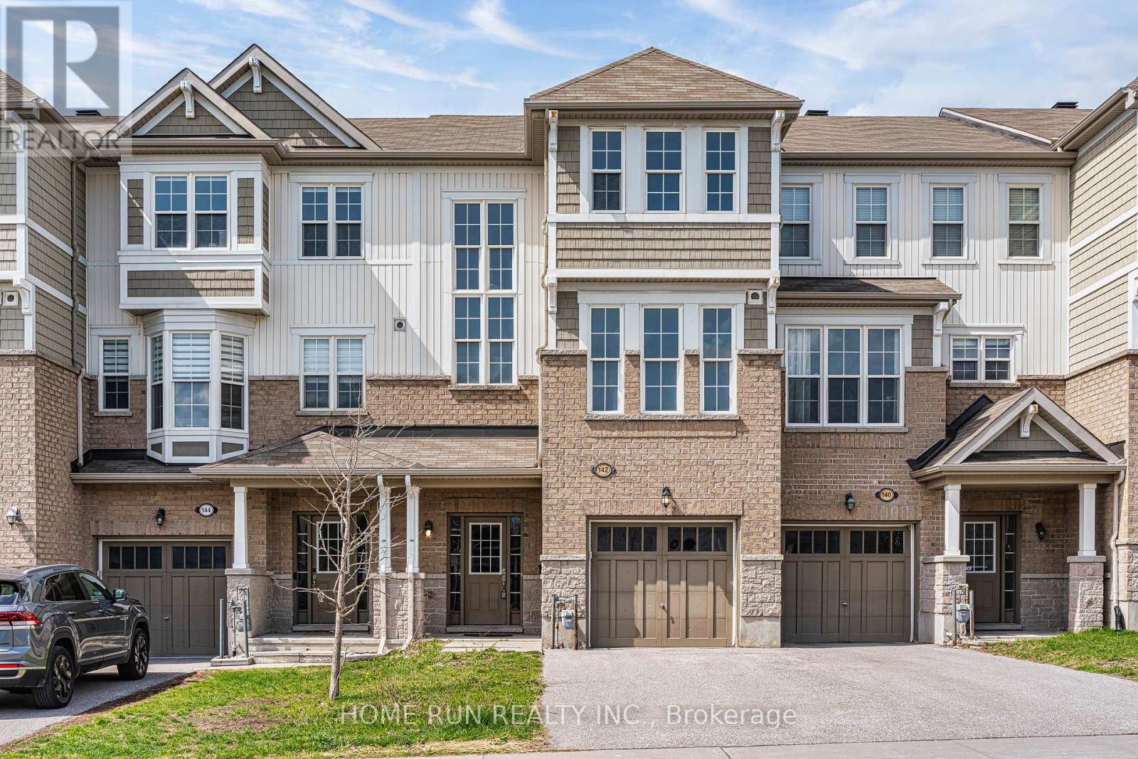 142 BATTERSEA CRESCENT, Ottawa, Ontario