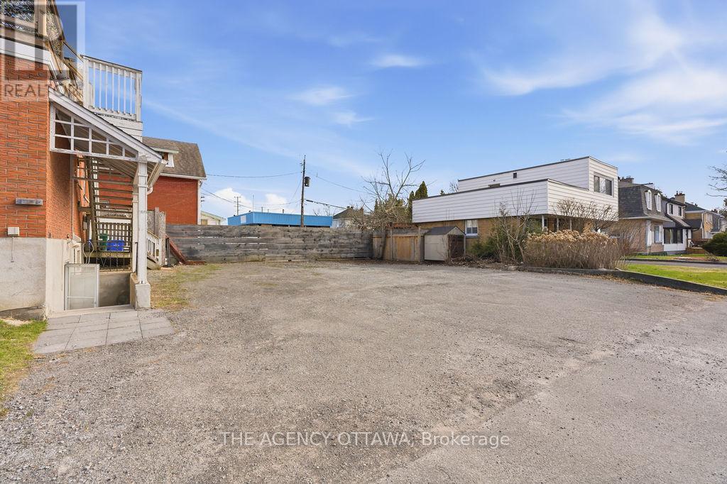 1310 Woodward Avenue, Ottawa, Ontario  K1Z 7V8 - Photo 4 - X13087844