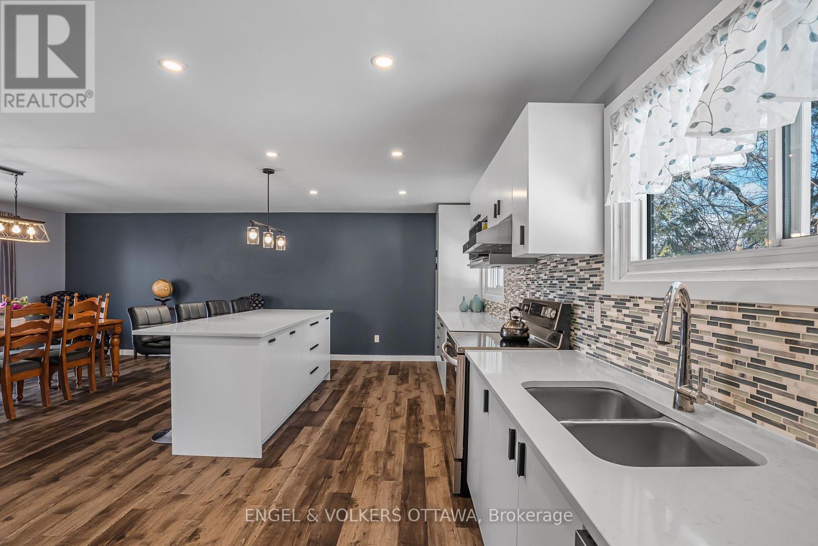 1427 Rosebella Avenue, Ottawa, Ontario  K1T 1E5 - Photo 16 - X13087904