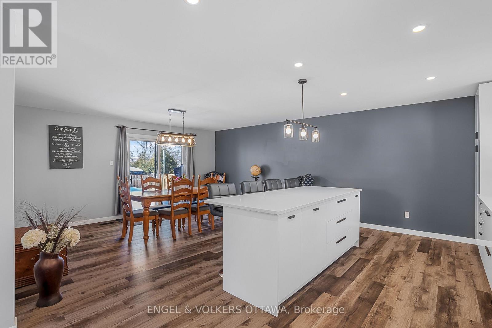 1427 Rosebella Avenue, Ottawa, Ontario  K1T 1E5 - Photo 17 - X13087904