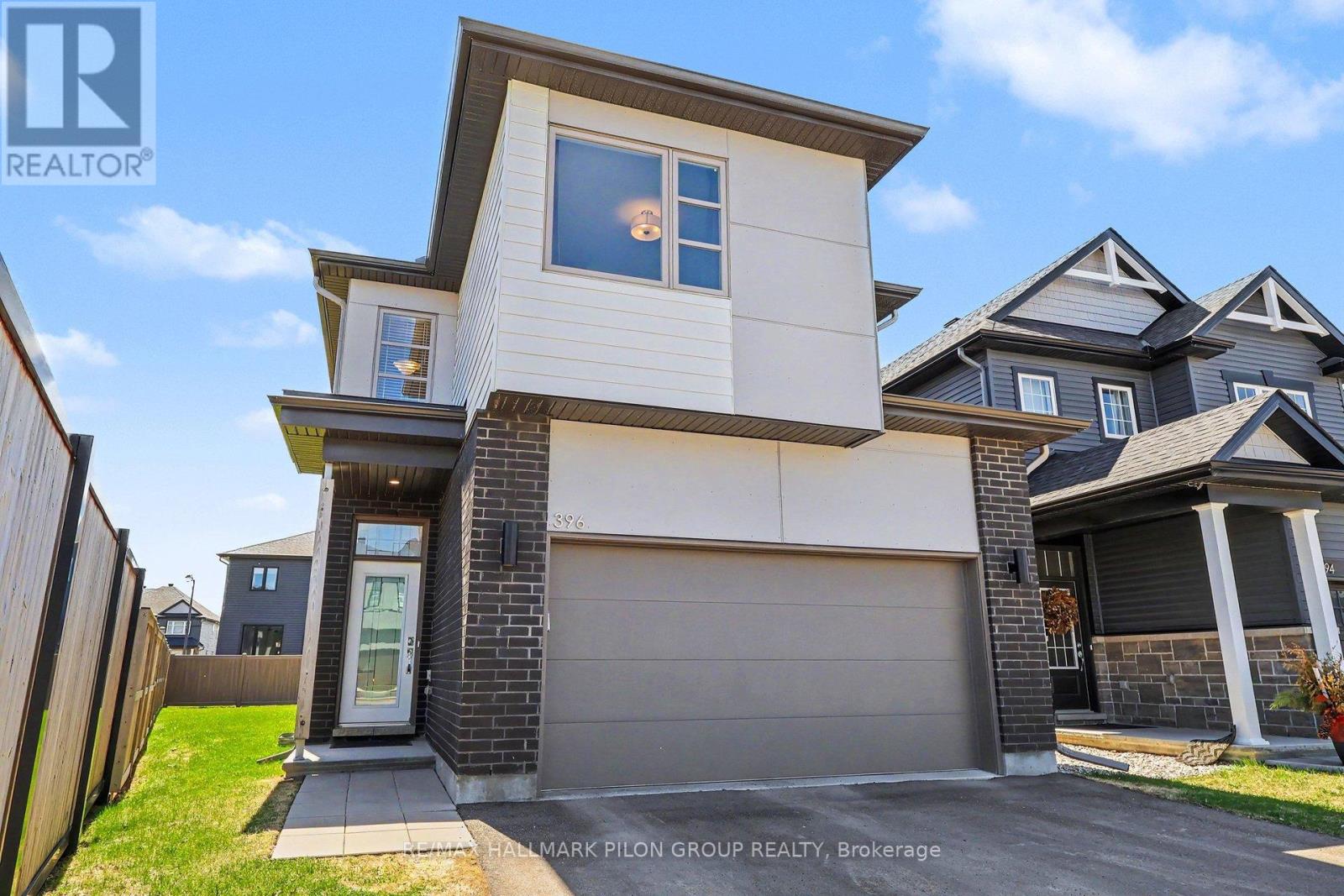 396 VENTOUX AVENUE, Ottawa, Ontario