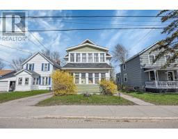 143 BROCKVILLE STREET, Smiths Falls, Ontario