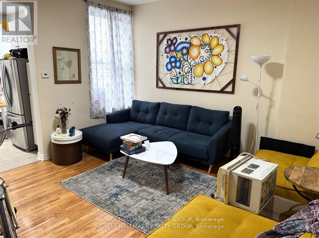 478 Cumberland Street, Ottawa, Ontario  K1N 7J9 - Photo 3 - X13090642