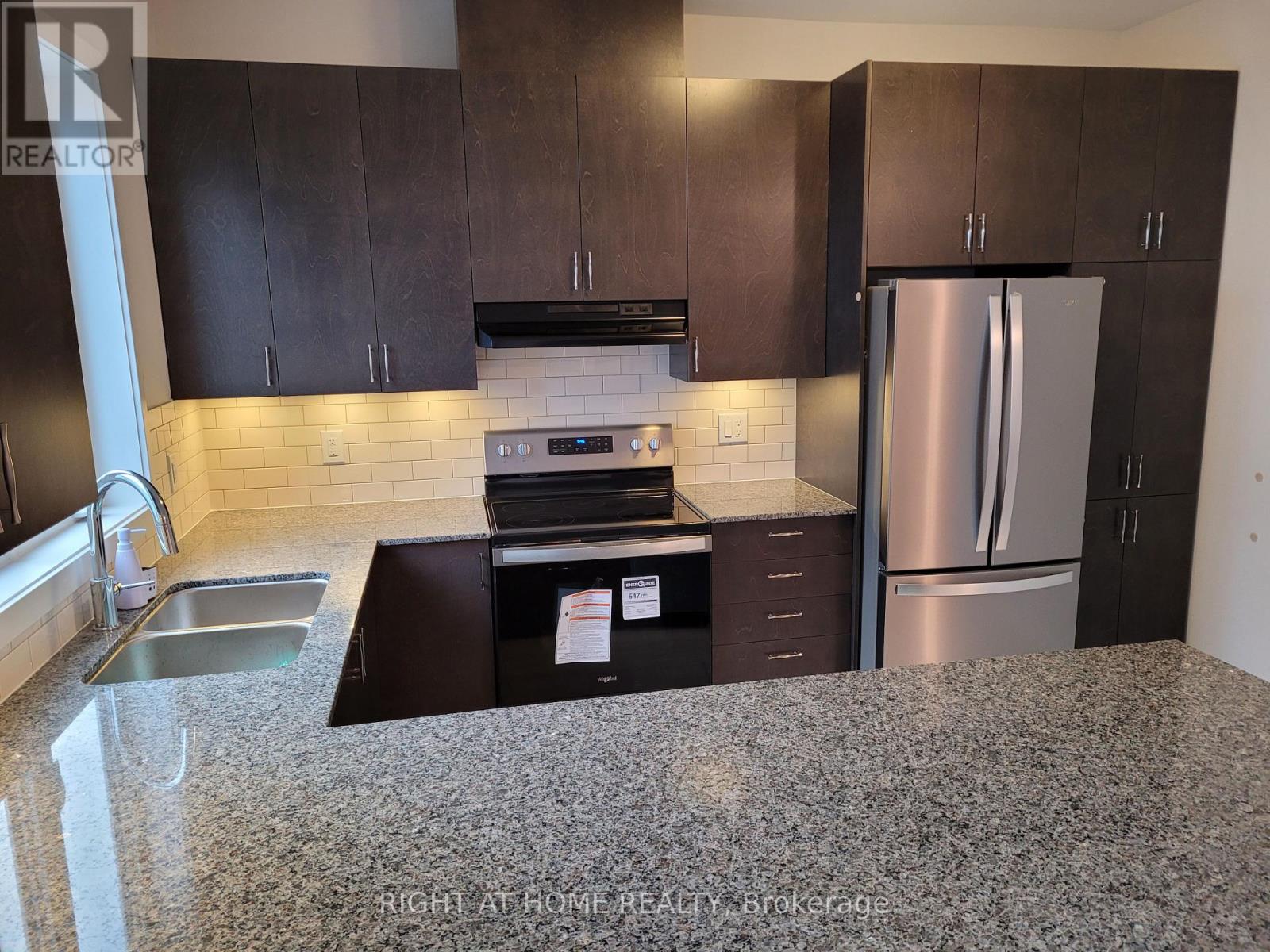 12 Focality Crescent, Ottawa, Ontario  K2J 6W7 - Photo 11 - X13090930