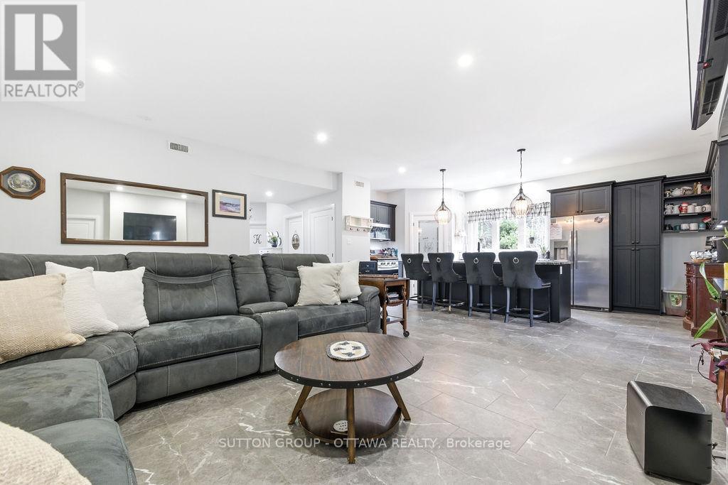 12 Eastern Avenue, Greater Madawaska, Ontario  K0J 2R0 - Photo 40 - X13091420