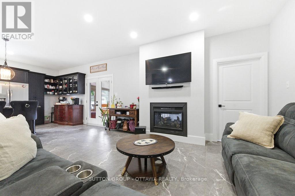 12 Eastern Avenue, Greater Madawaska, Ontario  K0J 2R0 - Photo 48 - X13091420