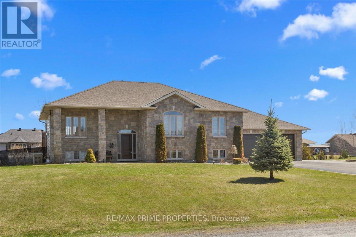 3421 Summerbreeze Drive, Ottawa, Ontario  K0A 2W0 - Photo 2 - X13091596
