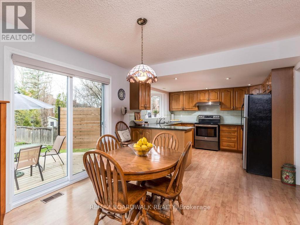 42 Slade Crescent, Ottawa, Ontario  K2K 2K9 - Photo 11 - X13092470