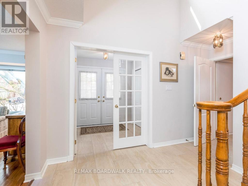 42 Slade Crescent, Ottawa, Ontario  K2K 2K9 - Photo 3 - X13092470