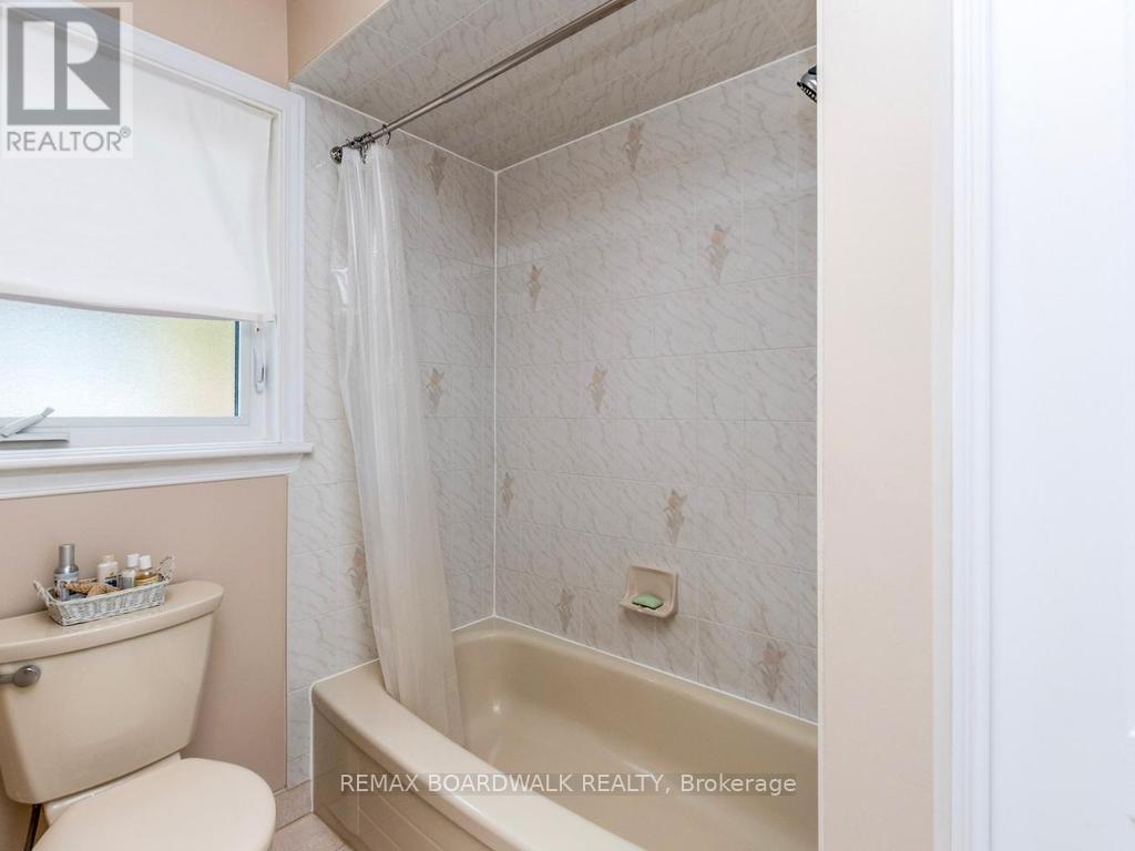 42 Slade Crescent, Ottawa, Ontario  K2K 2K9 - Photo 31 - X13092470