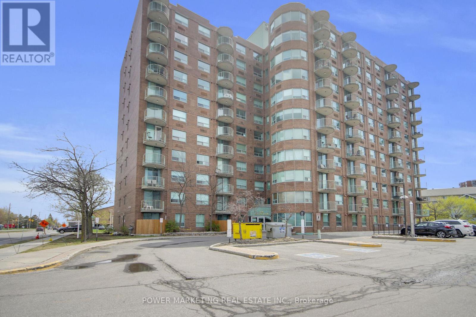 212 - 1440 Heron Road, Ottawa, Ontario  K1V 0X2 - Photo 2 - X13092610