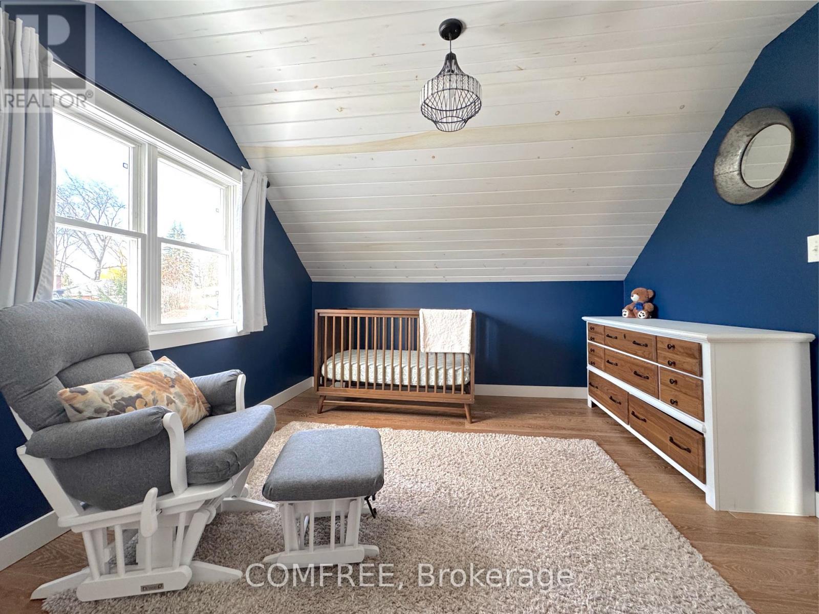 70 Gunn Street, Barrie, Ontario  L4M 2H5 - Photo 11 - S13092780