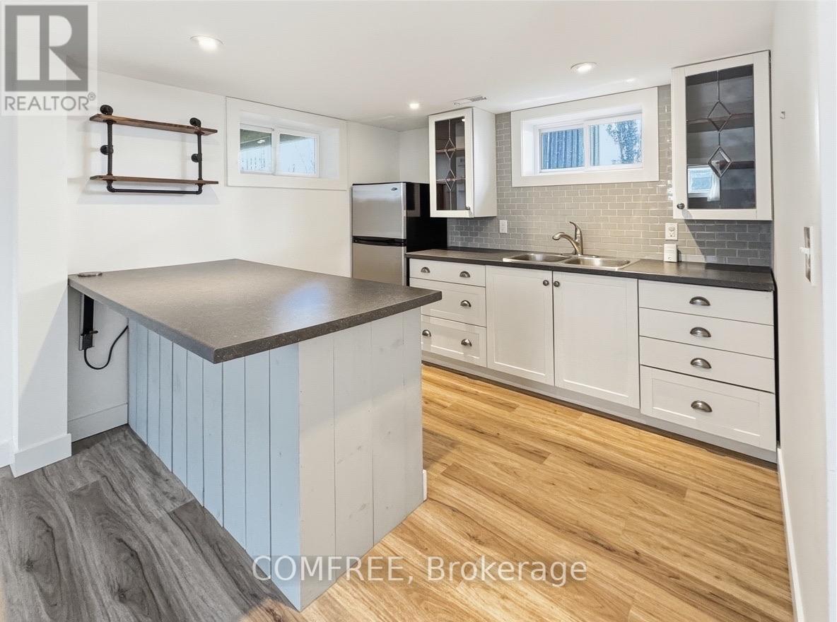 70 Gunn Street, Barrie, Ontario  L4M 2H5 - Photo 14 - S13092780