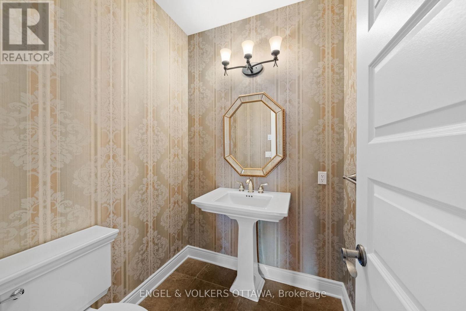 25 Winding Way, Ottawa, Ontario  K2C 3H1 - Photo 14 - X13094688
