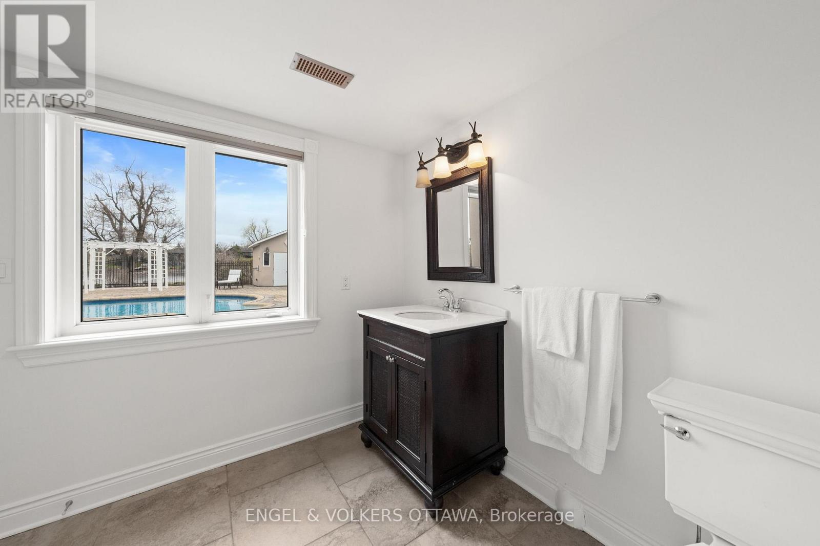 25 Winding Way, Ottawa, Ontario  K2C 3H1 - Photo 38 - X13094688