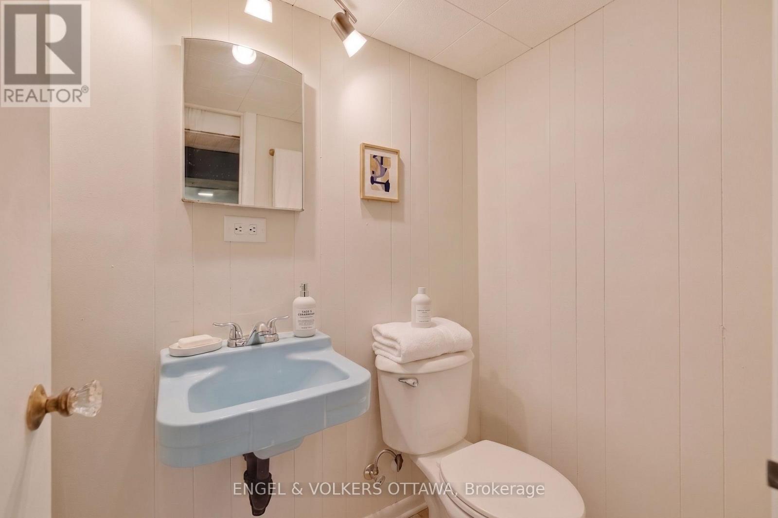 989 Connaught Avenue, Ottawa, Ontario  K2B 5M7 - Photo 12 - X13095844