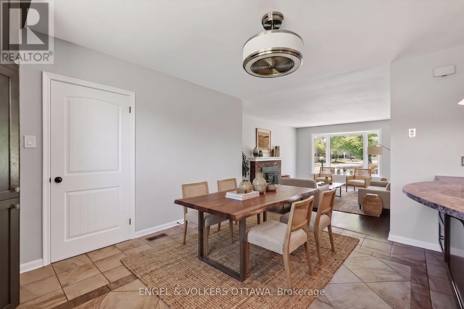 989 Connaught Avenue, Ottawa, Ontario  K2B 5M7 - Photo 3 - X13095844